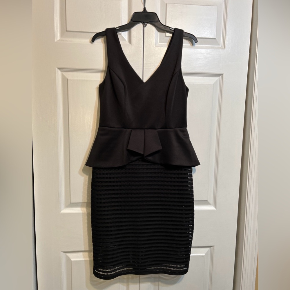 NEW B. Smart Peplum Black Dress Size 8 Stretch Crochet Net Bodycon Cocktail